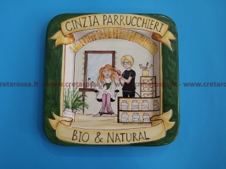 cod.art: re24a - Piatto murale in ceramica personalizzato con mestiere. Ne vorresti uno simile? Invia una richiesta e riceverai il preventivo con le spese di spedizione. 